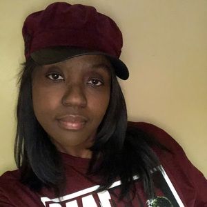 Meet your Posher, Beverly